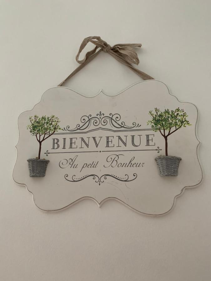 Gîte   Au petit Bonheur  Orges Extérieur photo