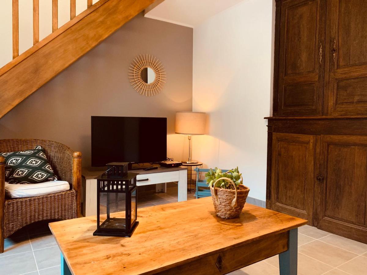Gîte   Au petit Bonheur  Orges Extérieur photo